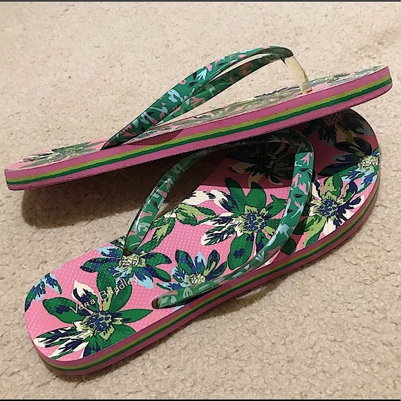🔥EUC VERA BRADLEY SUPER CUTE FLIP FLOPS PLEASE👀🔽ALL PICS&GORG MULTICOLORED - Picture 1 of 14